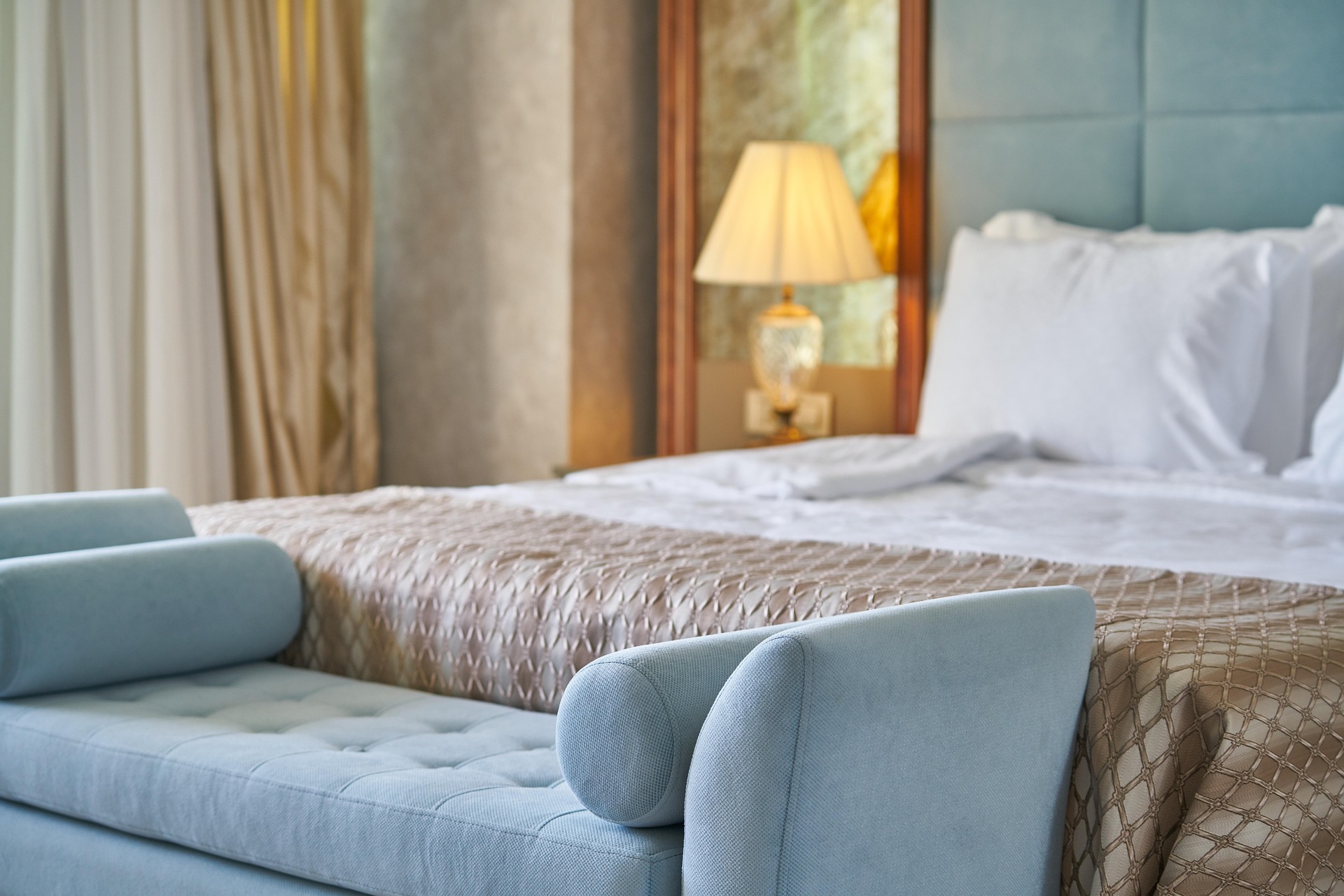 How to Choose the Best Hotel for Umrah (Complete 2026 Guide)